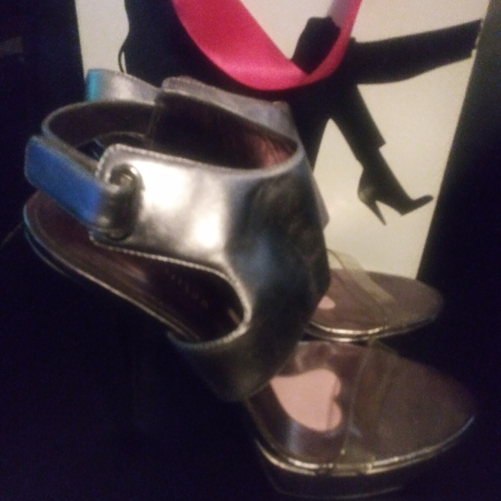 Paris Hilton Shoes size 10M